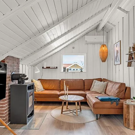 Holiday home Kajsa - 150m From The Sea By Interhome *